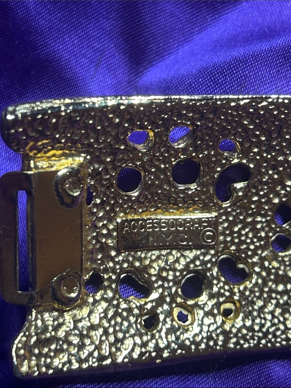 Gold-tone metal belt - Picture 6 of 7